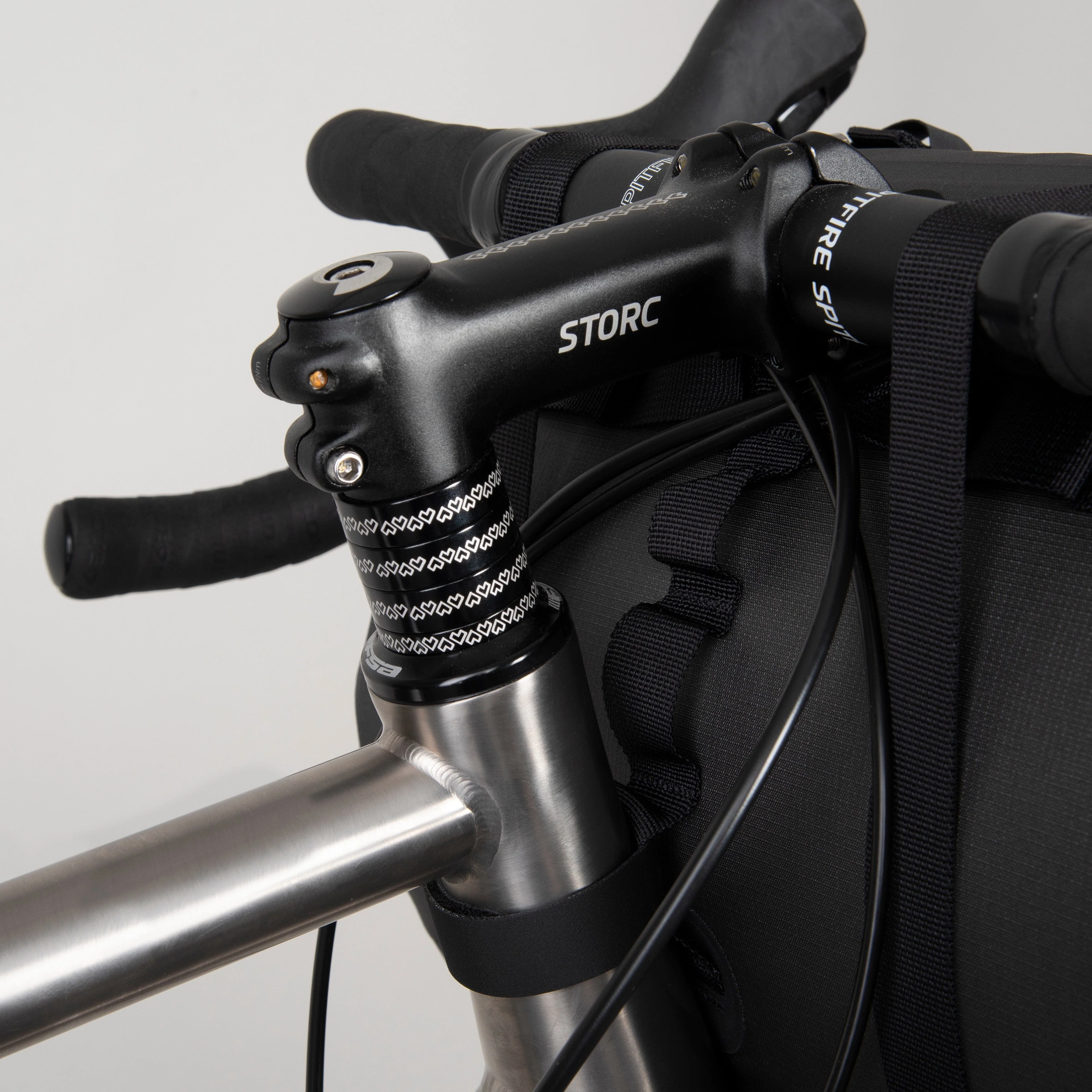 Deluge Handlebar Bag 20L - Image 4