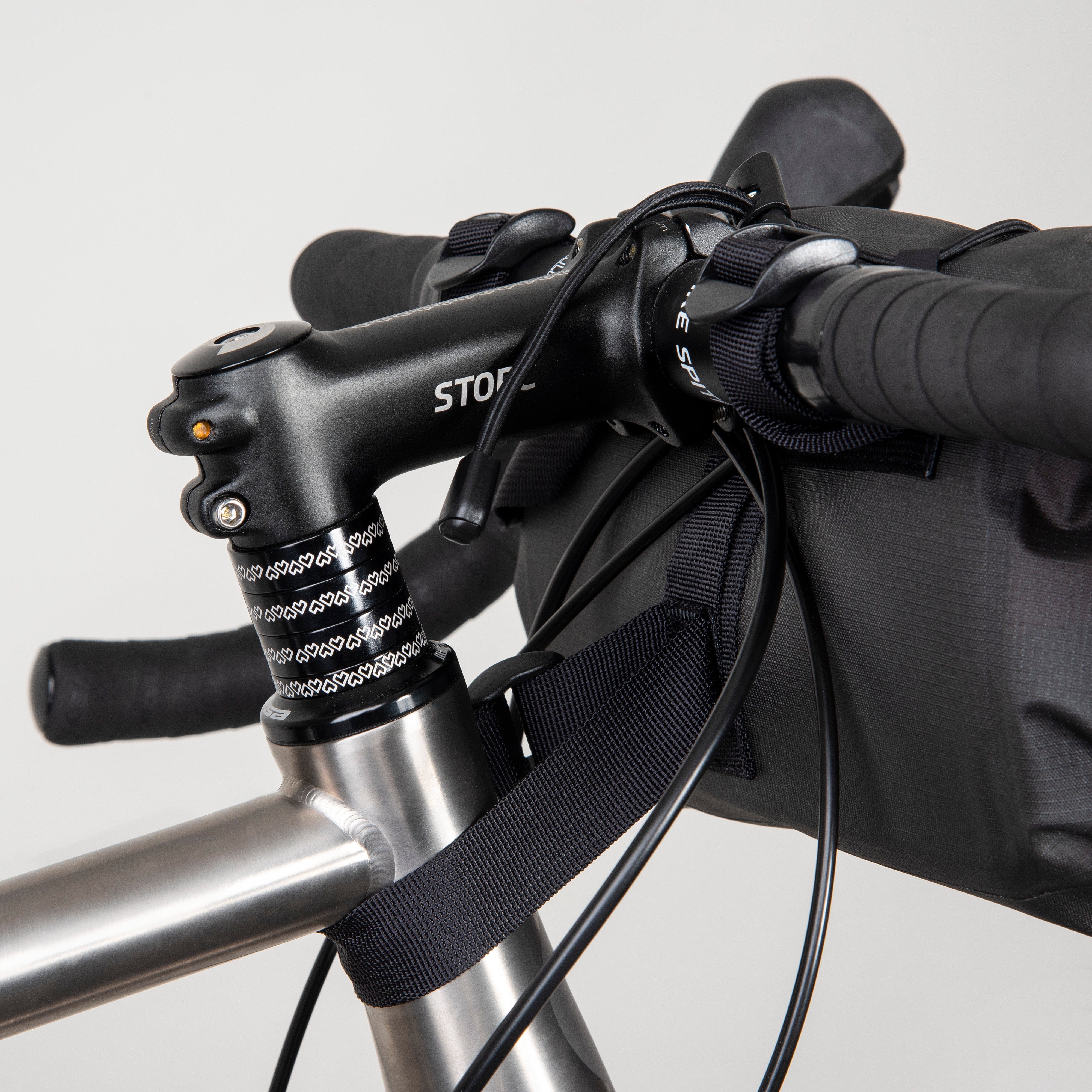 Deluge Handlebar Bag 3L - Image 5